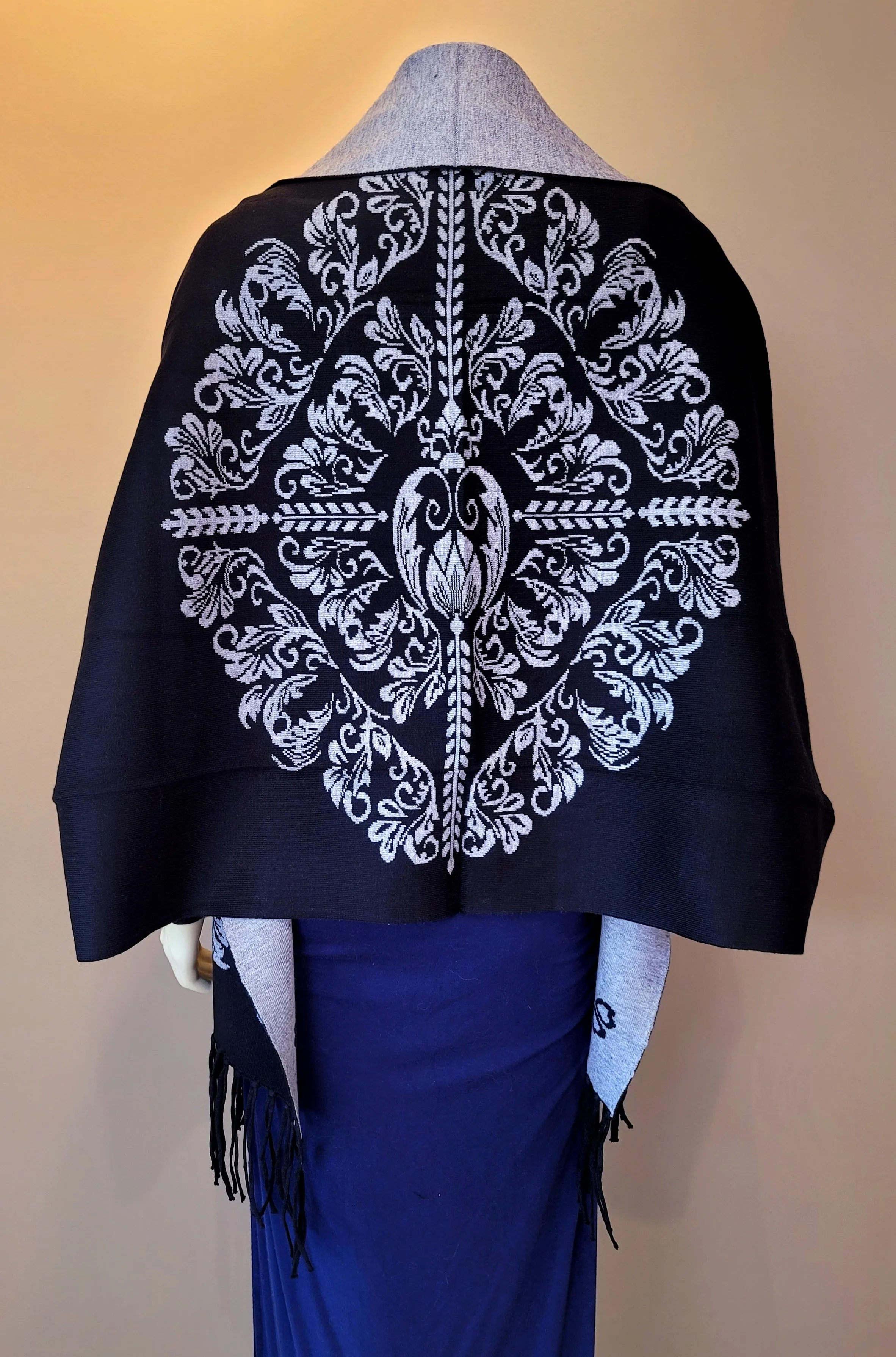 Black/Grey Scroll Shawl