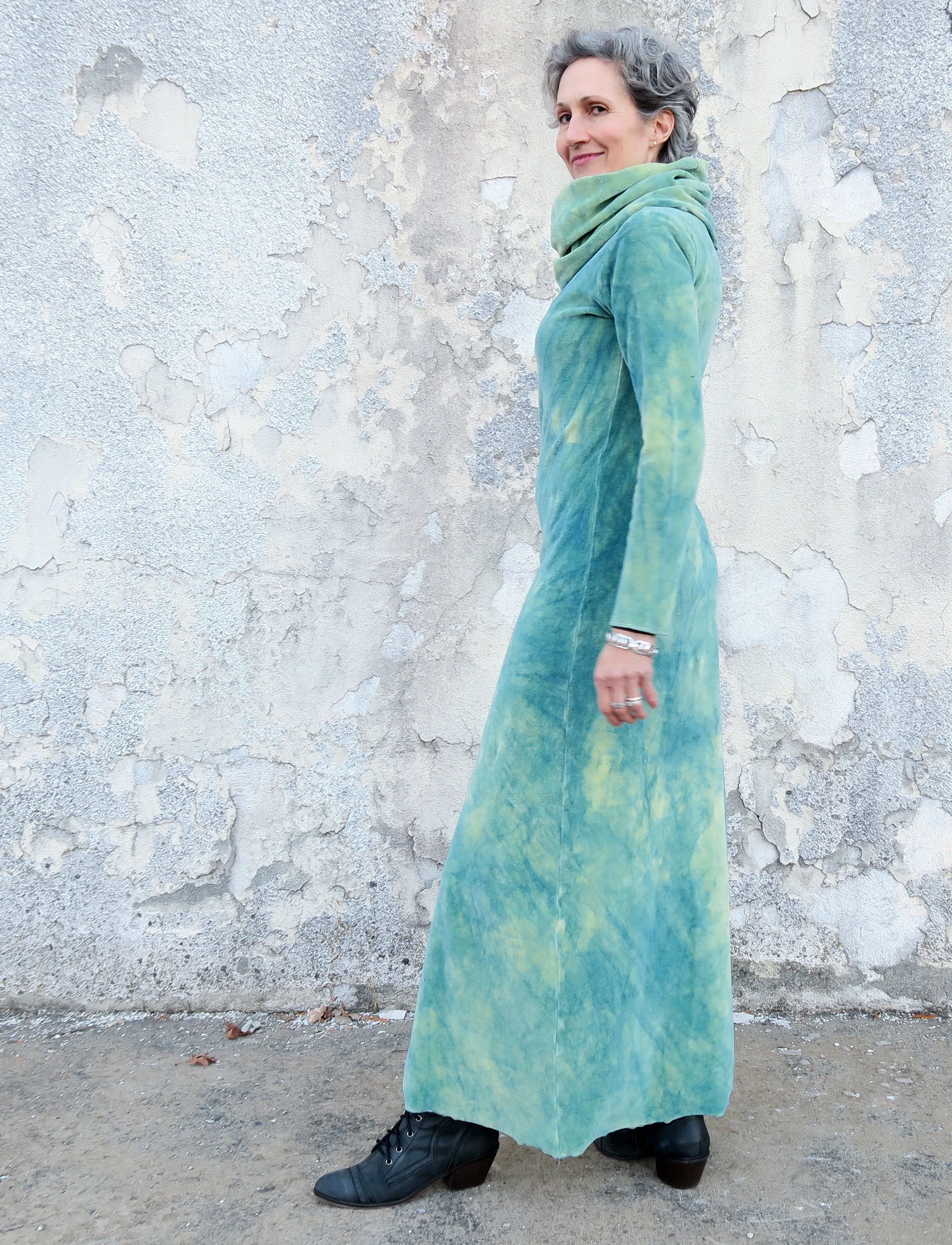 Chunky Cowl Simplicity Long VELOUR Dress