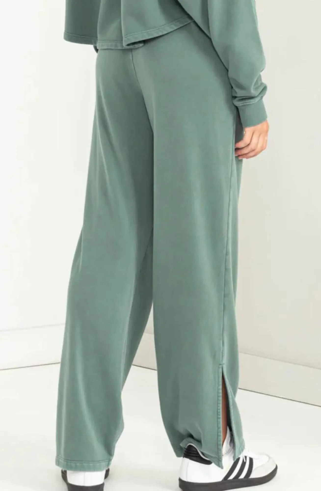 Drawstring Elastic Waistband Sweatpants with Slit Hems and Pockets