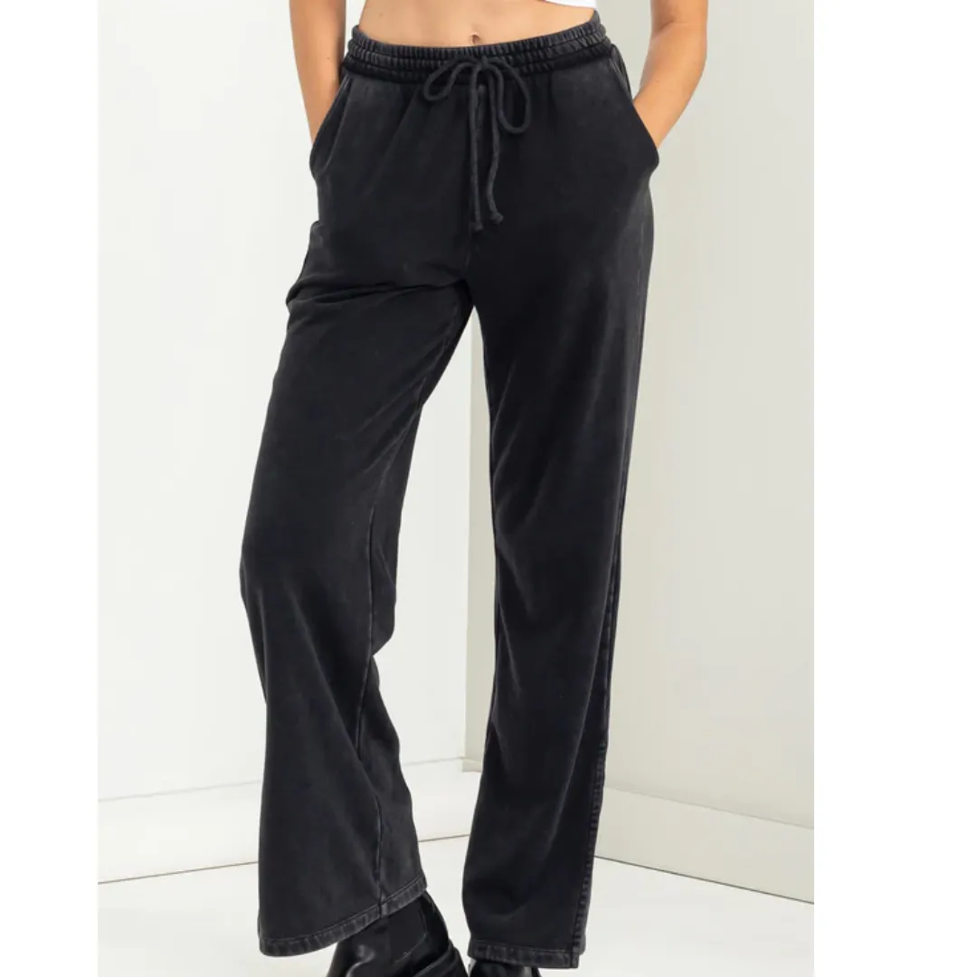 Drawstring Elastic Waistband Sweatpants with Slit Hems and Pockets