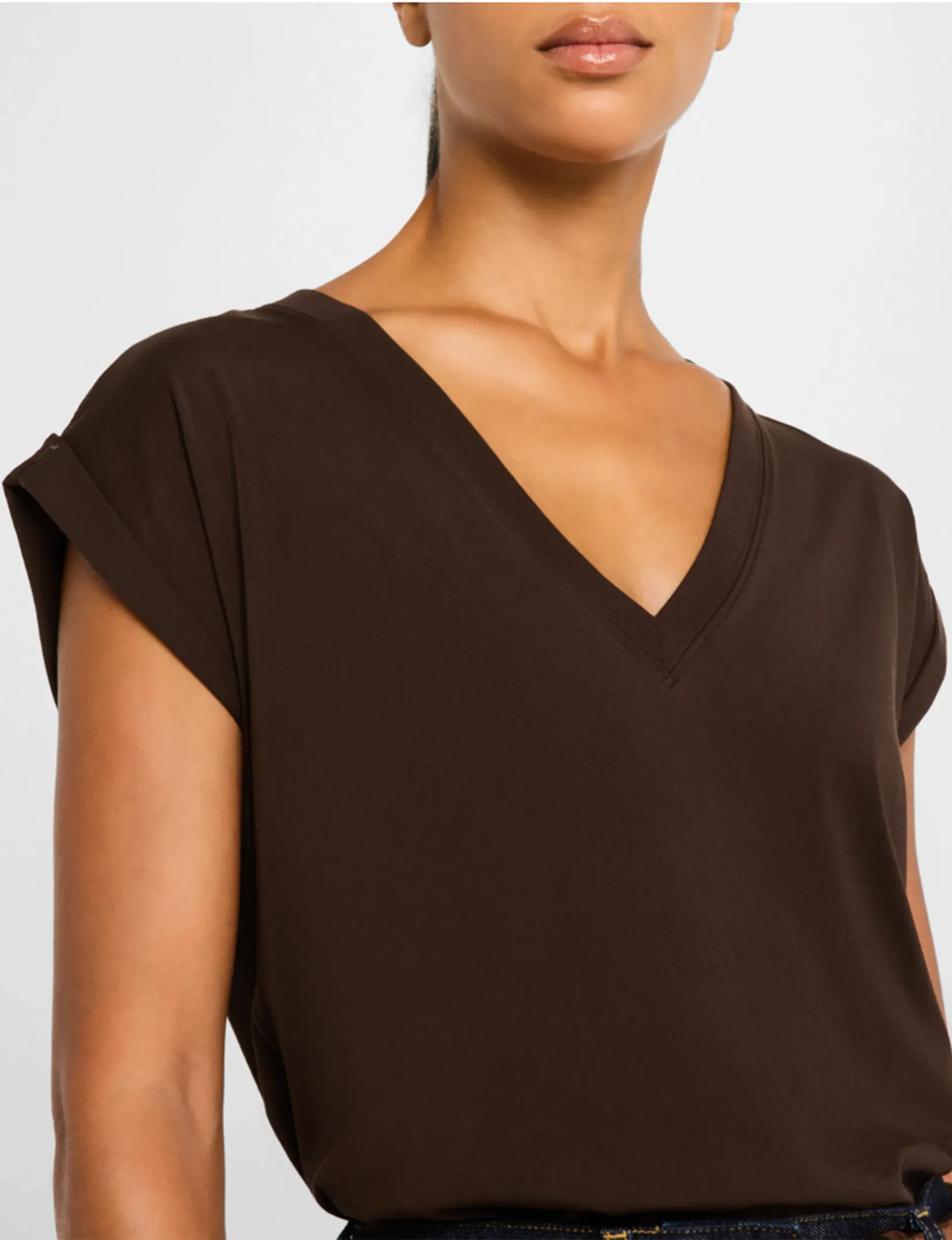 Easy V-Neck Tee, Chocolate Brown