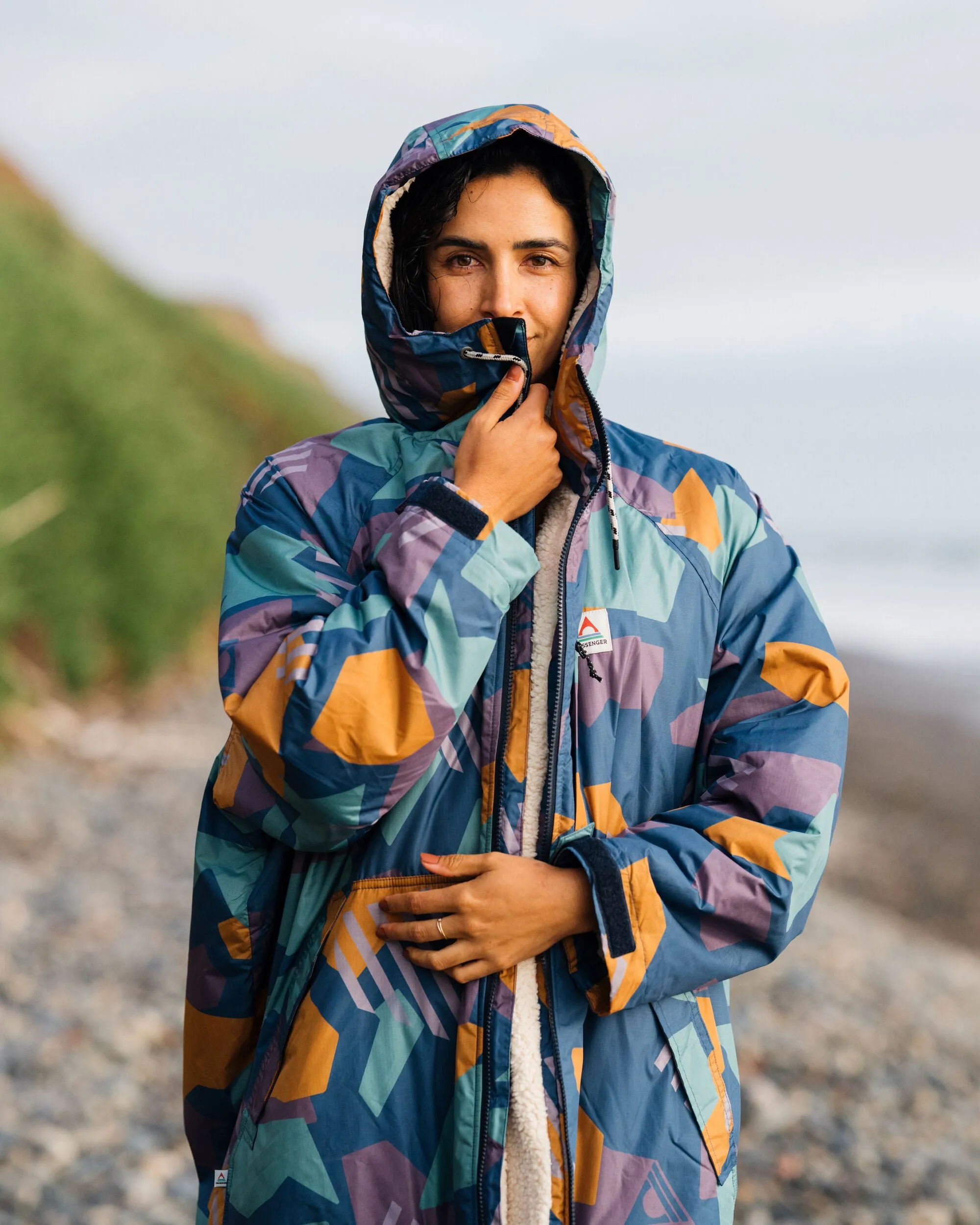 Waves Recycled Sherpa Lined Changing Robe - Deep Blue Camo Pattern