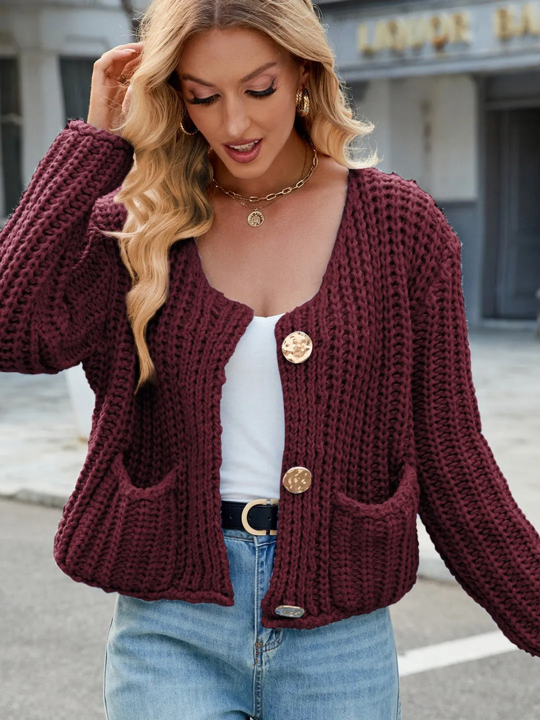 Women's Chic Knit Cardigan with Pockets and Large Buttons | Ideal for Autumn/Winter